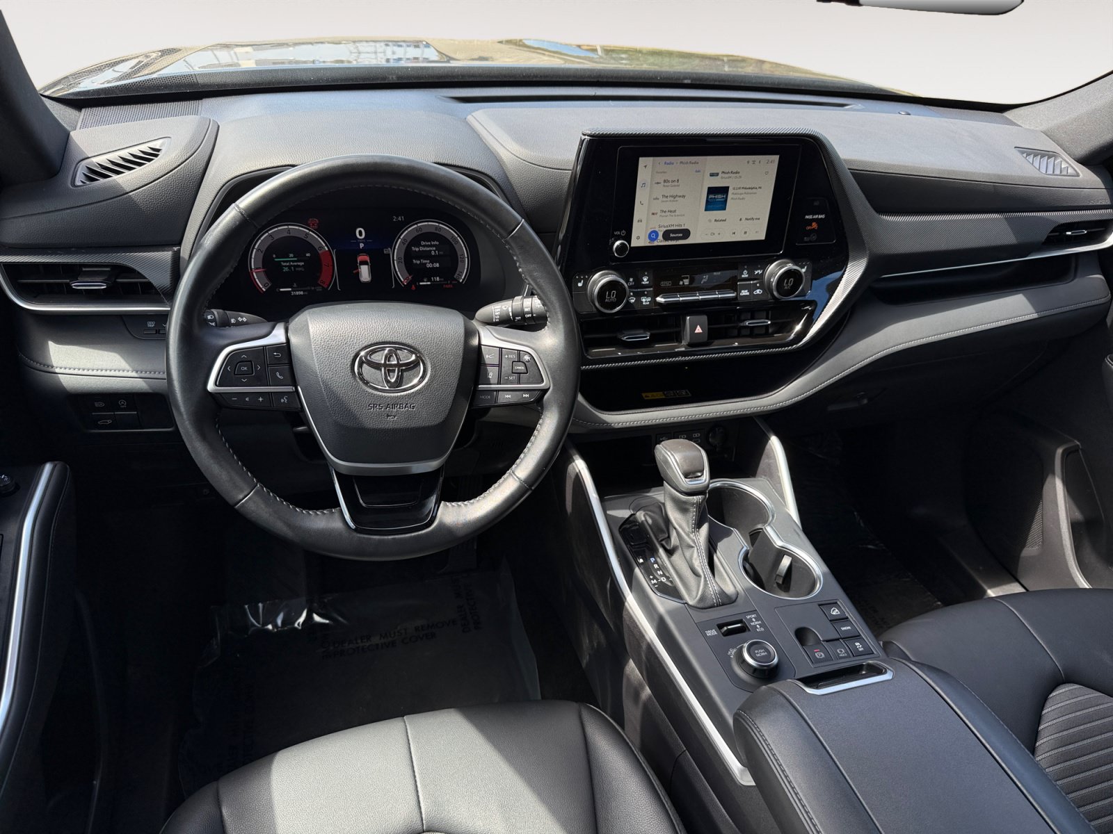 Used 2025 Toyota Highlander XSE AWD/4WD image 15