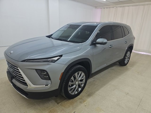 Used 2025 Buick Enclave Preferred image 30