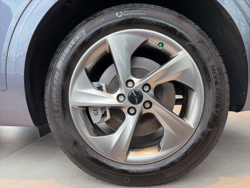 Certified 2026 Genesis GV70 2.5T Select AWD/4WD image 24