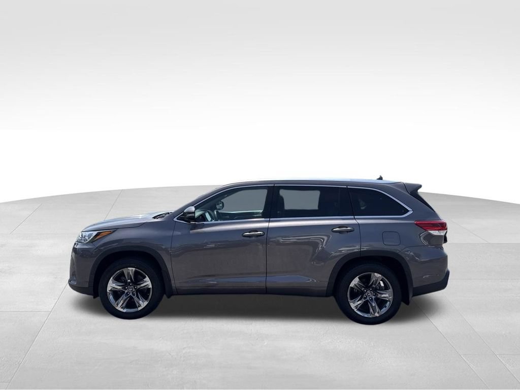 Used 2019 Toyota Highlander Limited Platinum w/ Carpet Mat Package (TMS) AWD/4WD image 9