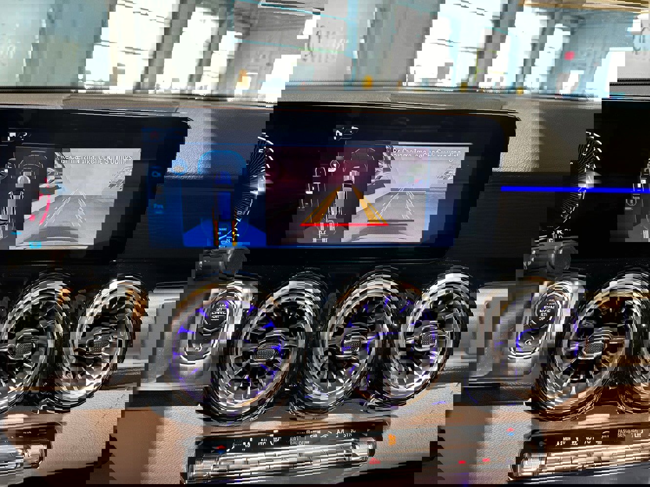 New 2026 Mercedes-Benz GLB 250 4MATIC image 11