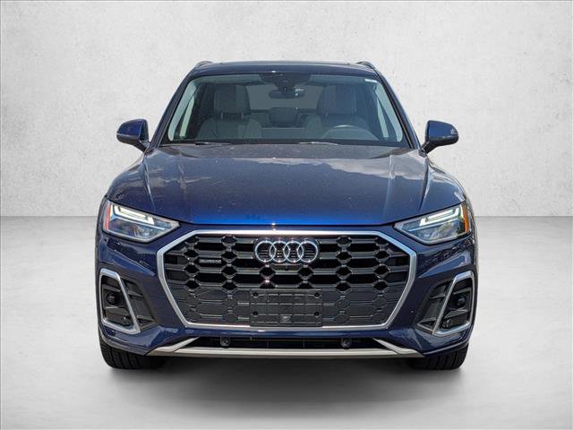 Used 2023 Audi Q5 2.0T Premium Plus w/ Premium Plus Package AWD/4WD image 2