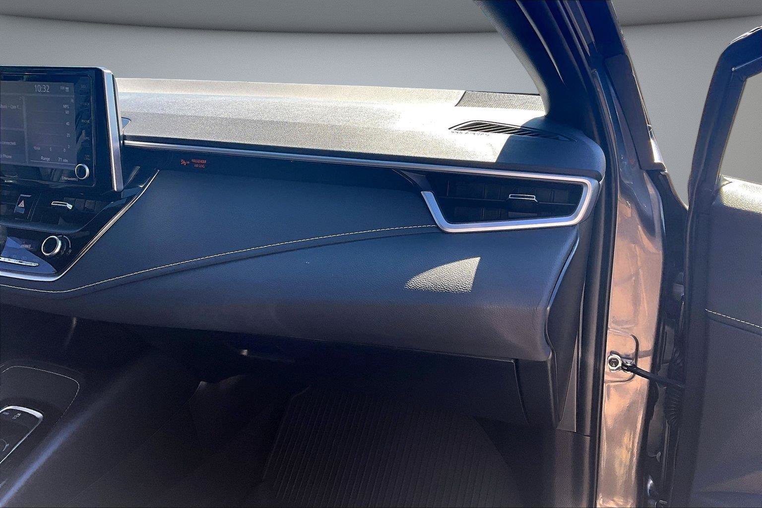 Used 2022 Toyota Corolla SE FWD image 24