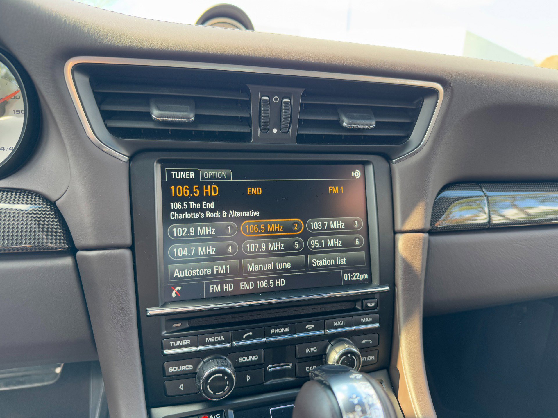 Used 2014 Porsche 911 Turbo S image 37