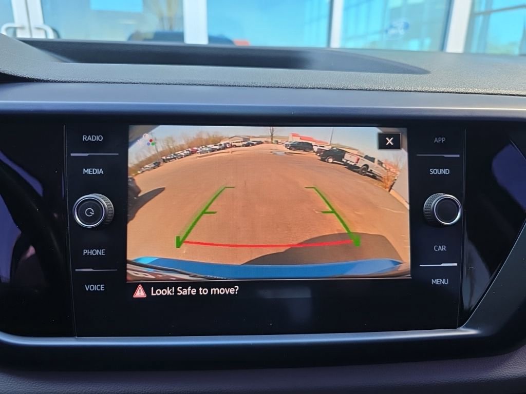 Used 2022 Volkswagen Taos SE w/ Panoramic Sunroof Package image 20