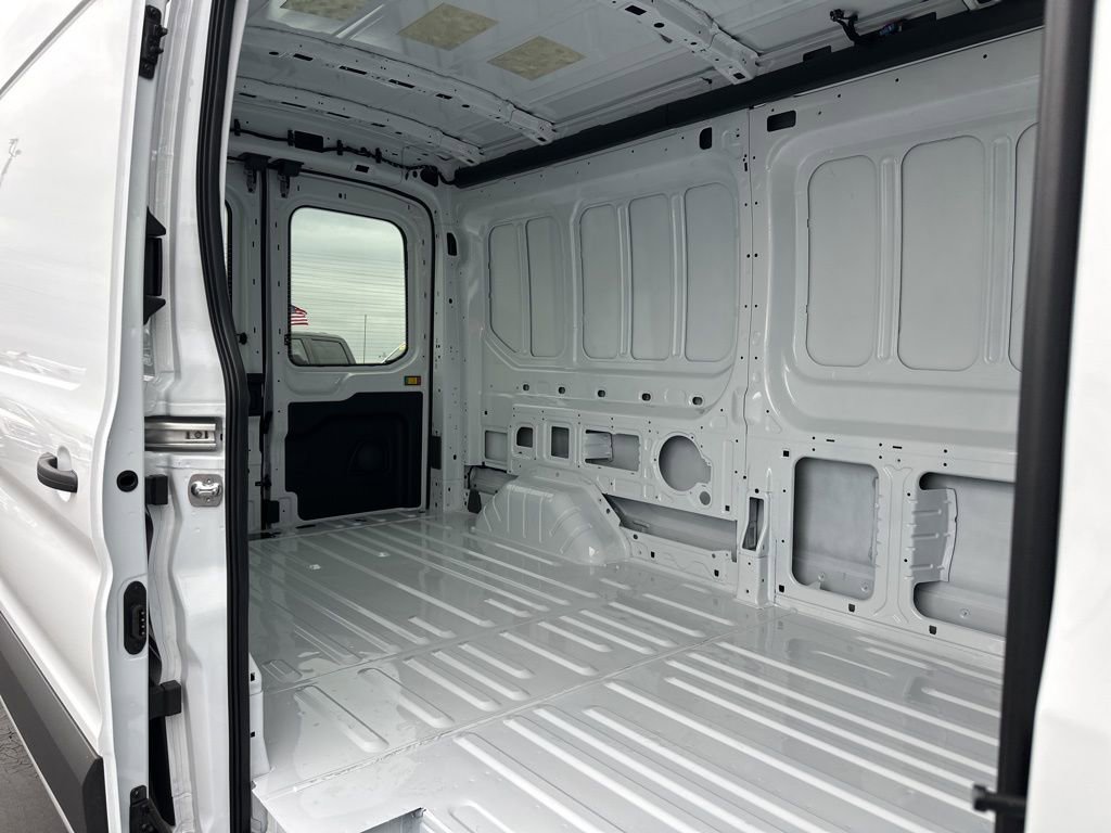 New 2026 Ford Transit 350 148 Medium Roof image 21