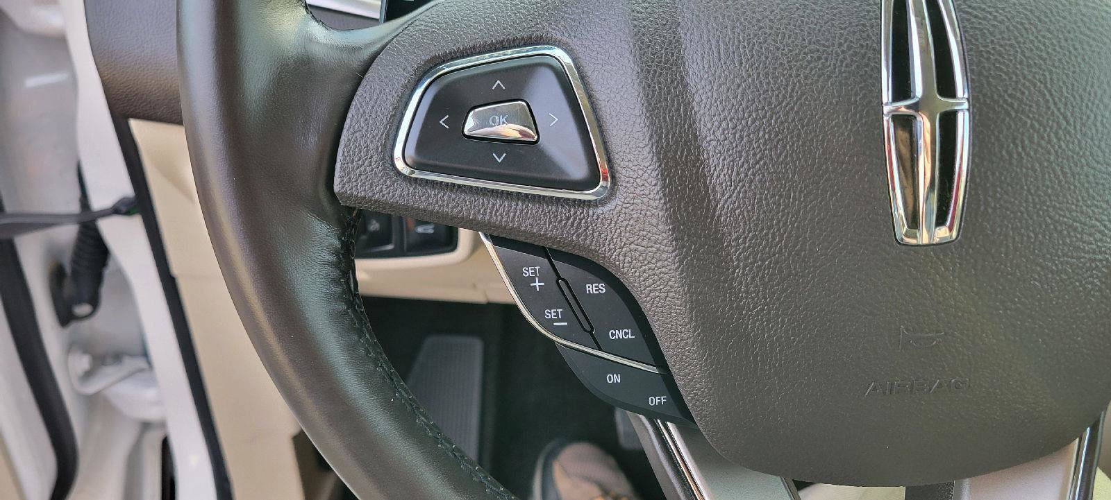 Used 2019 Lincoln MKC Select w/ Select Plus Package image 16