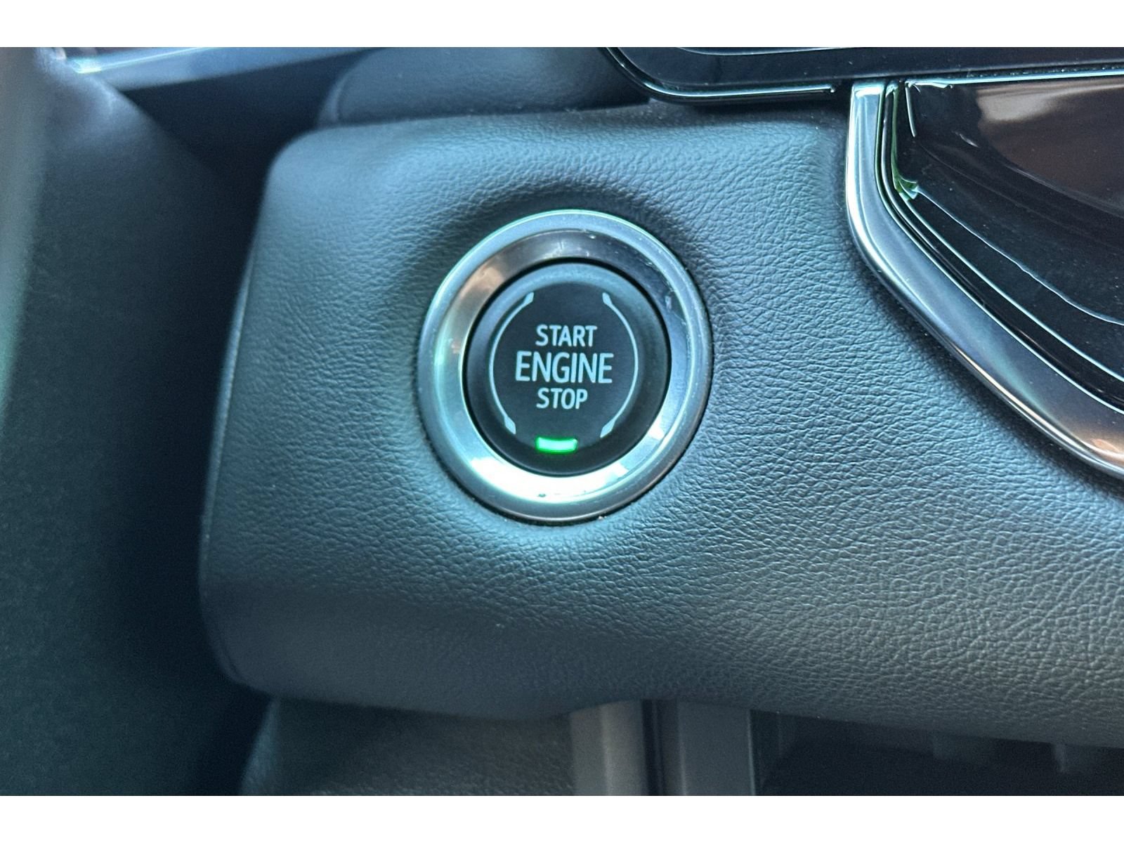 Used 2023 GMC Canyon Elevation w/ Elevation Premium Package RWD image 25