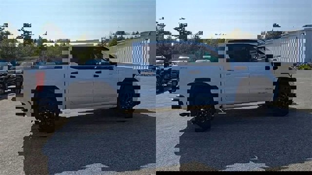 New 2024 GMC Sierra 1500 Pro w/ Graphite Edition image 9