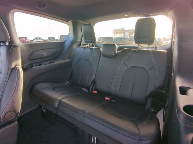 New 2026 Chrysler Voyager LX image 16