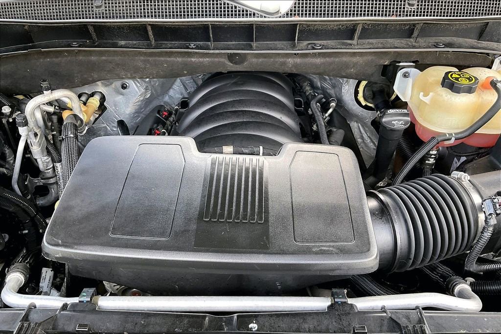 Used 2021 Chevrolet Suburban LS RWD image 10