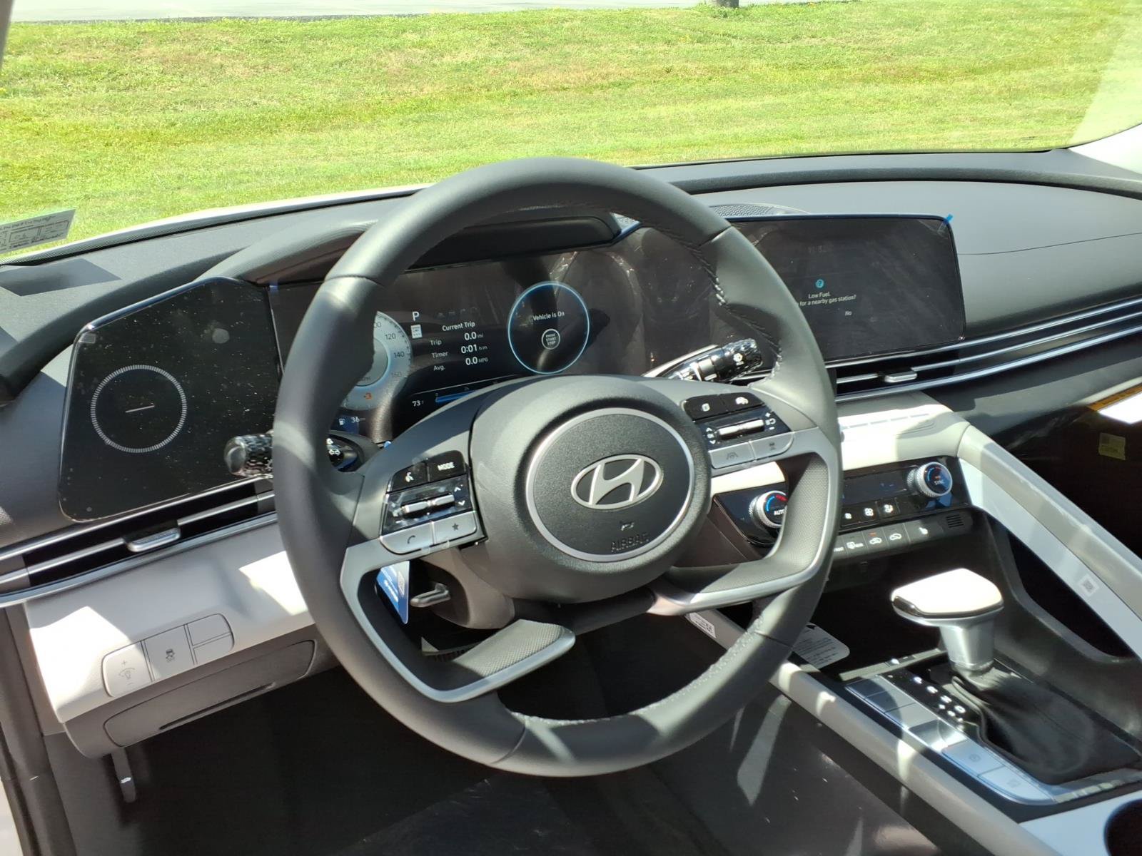 New 2026 Hyundai Elantra Limited FWD image 6