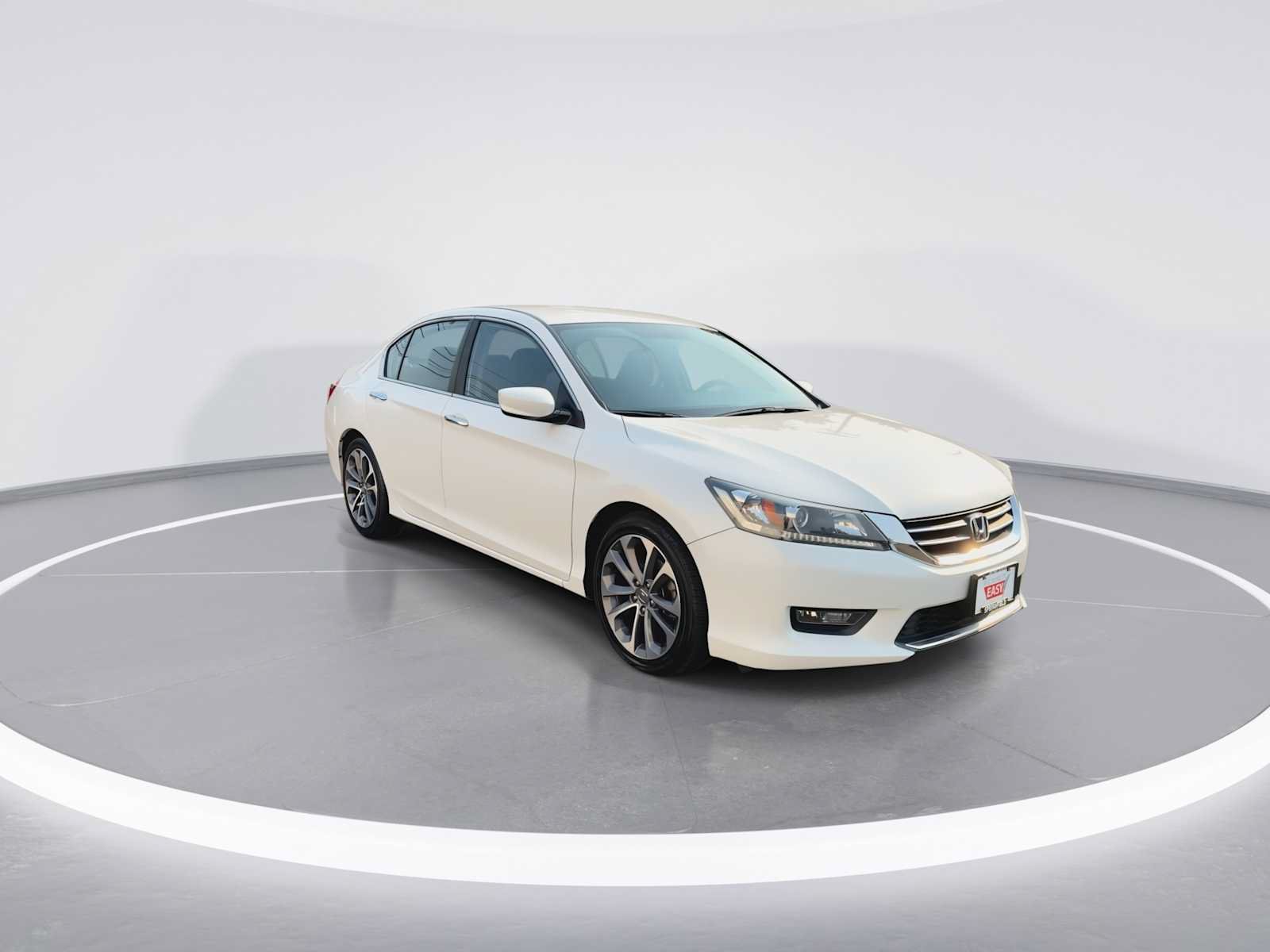 Used 2014 Honda Accord Sport image 2