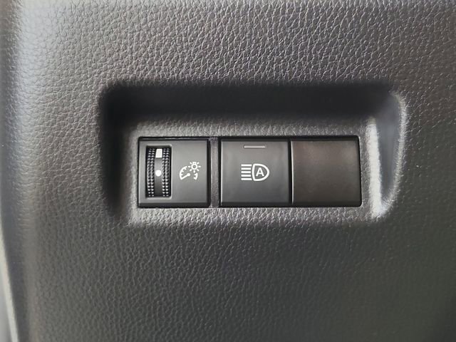 Used 2024 Toyota RAV4 LE image 23