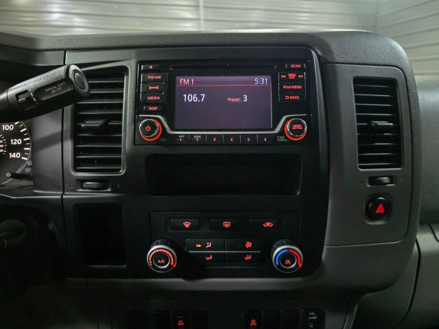 Used 2018 Nissan NV 3500 SV image 22