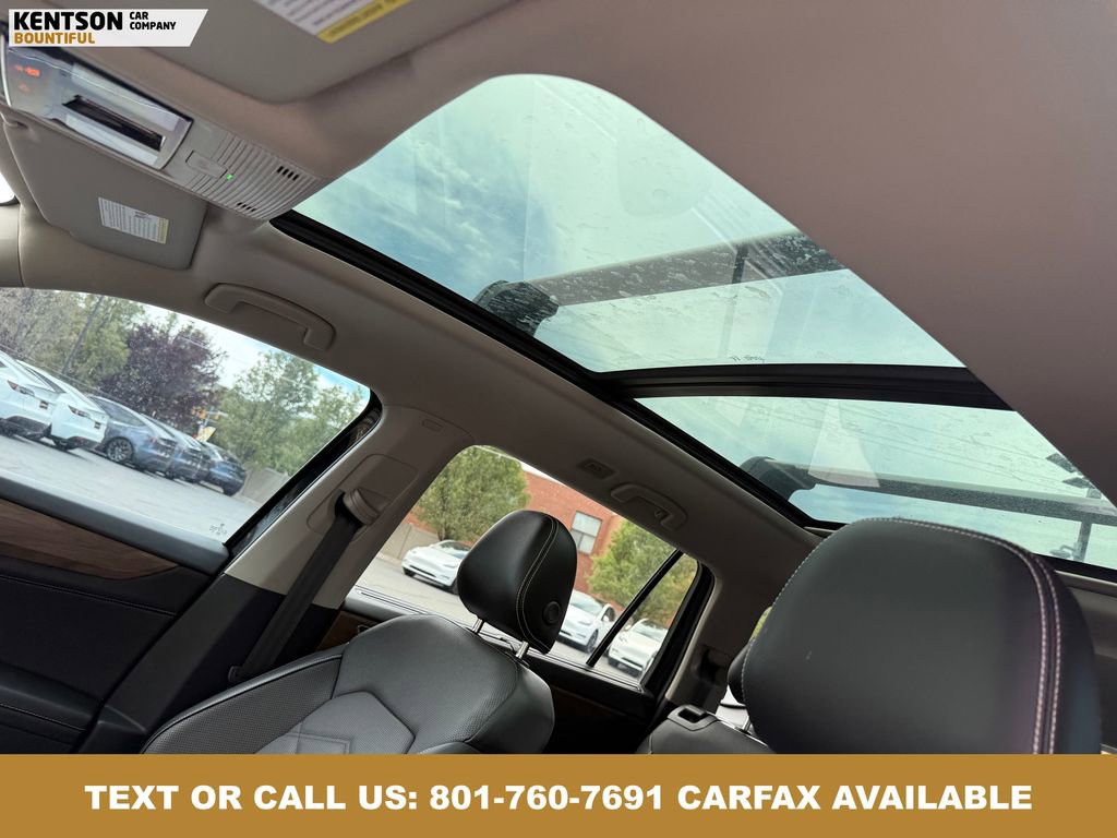 Used 2024 Volkswagen Atlas SE AWD/4WD image 28