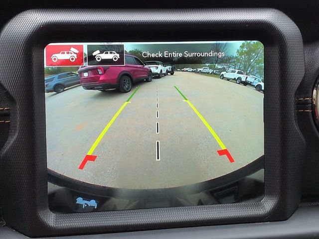 Used 2022 Jeep Wrangler Unlimited Sahara image 27