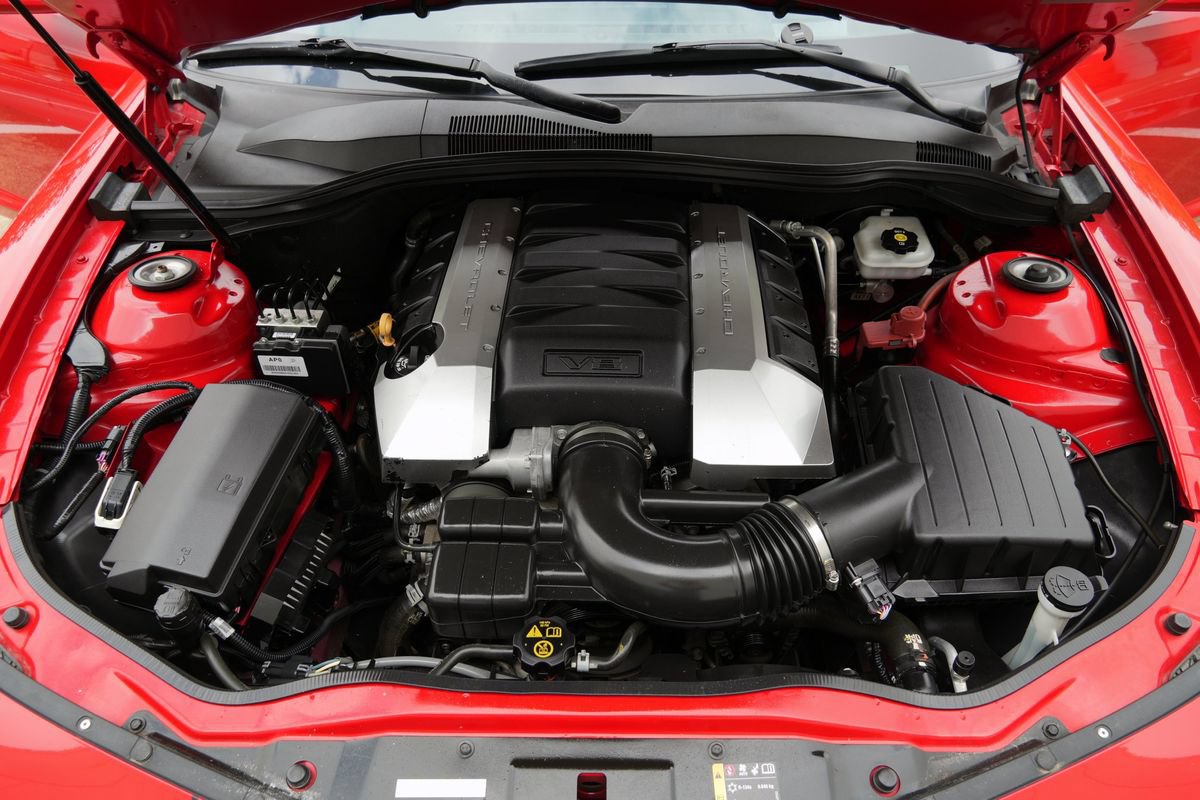 Used 2015 Chevrolet Camaro SS w/ RS Package RWD image 36