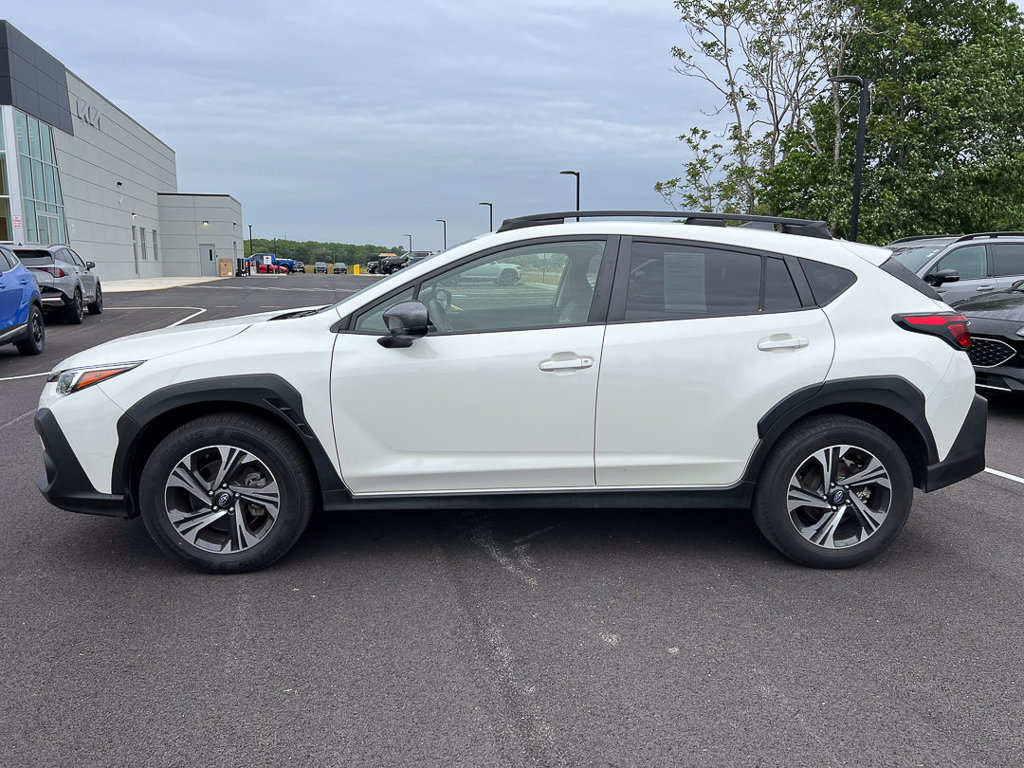 Used 2024 Subaru Crosstrek 2.0i Premium AWD/4WD image 2
