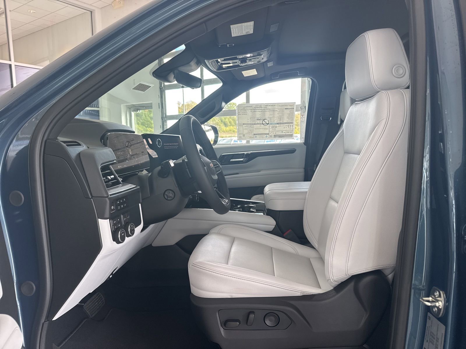 New 2026 Chevrolet Tahoe Premier image 23