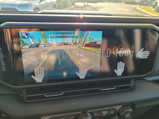 Used 2026 Jeep Gladiator Rubicon w/ Safety Group image 9