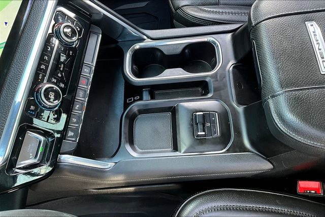 Used 2024 GMC Sierra 3500 Denali w/ Denali Reserve Package image 19