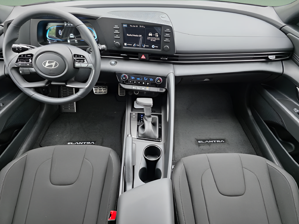 New 2026 Hyundai Elantra Sport FWD image 15