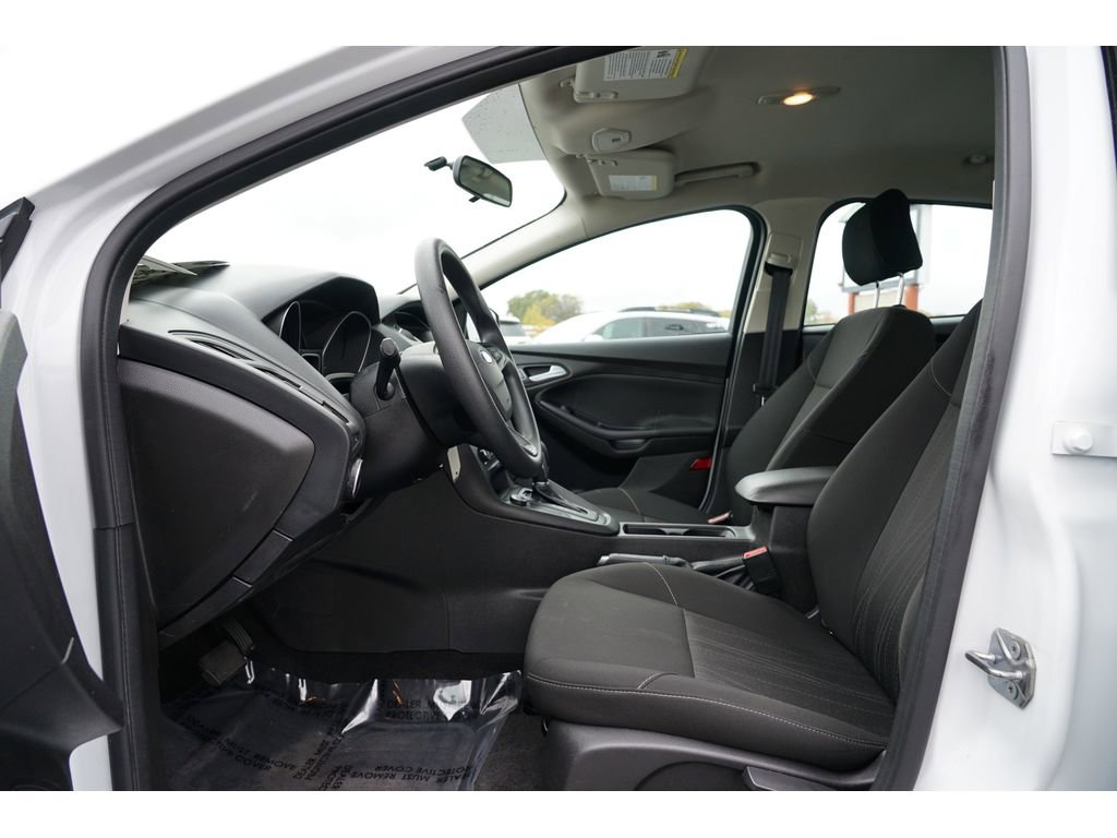 Used 2017 Ford Focus SE image 12