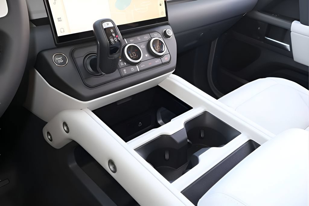 New 2026 Land Rover Defender 110 X-Dynamic SE AWD/4WD image 27