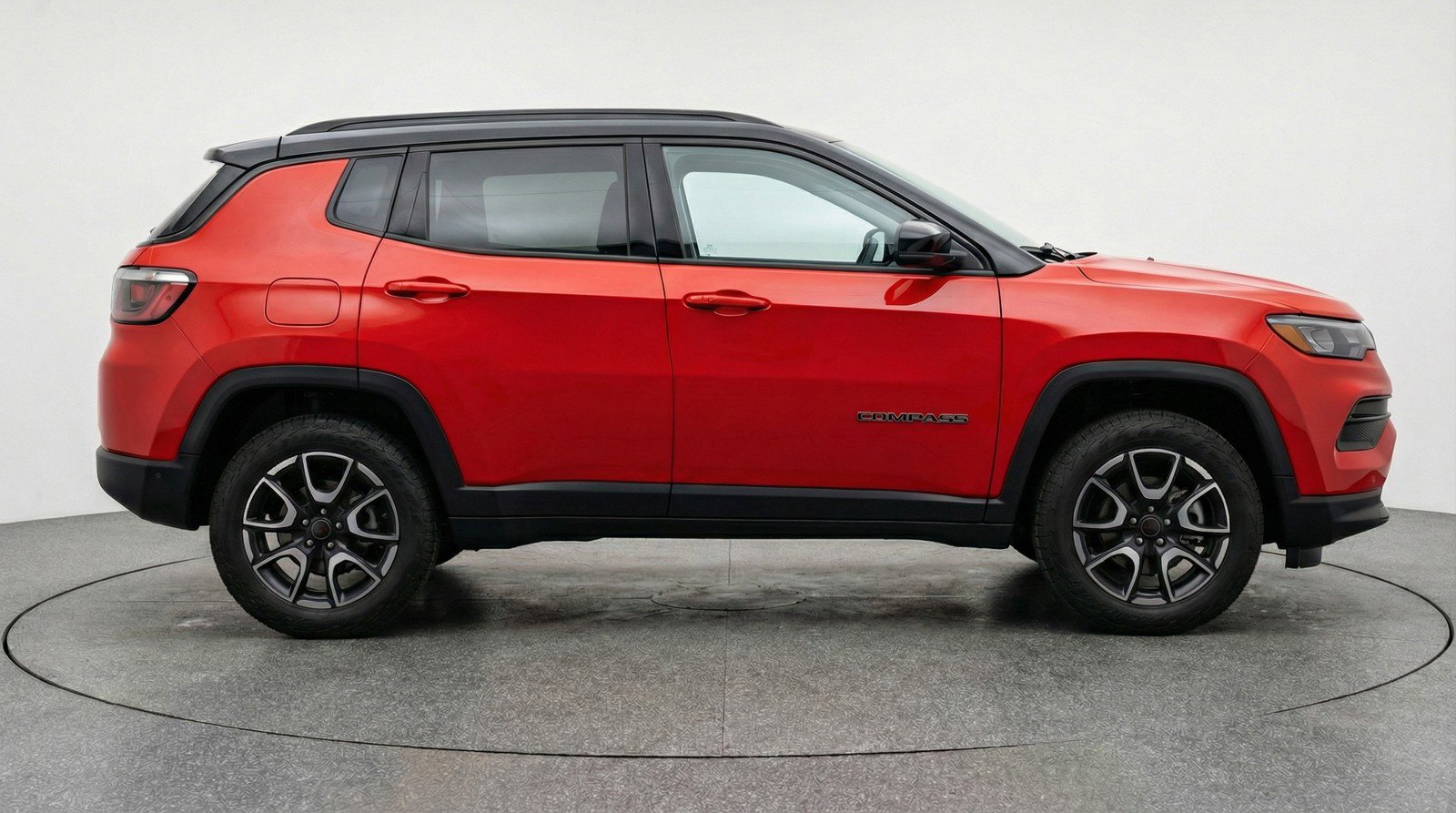 Used 2025 Jeep Compass Trailhawk AWD/4WD image 11