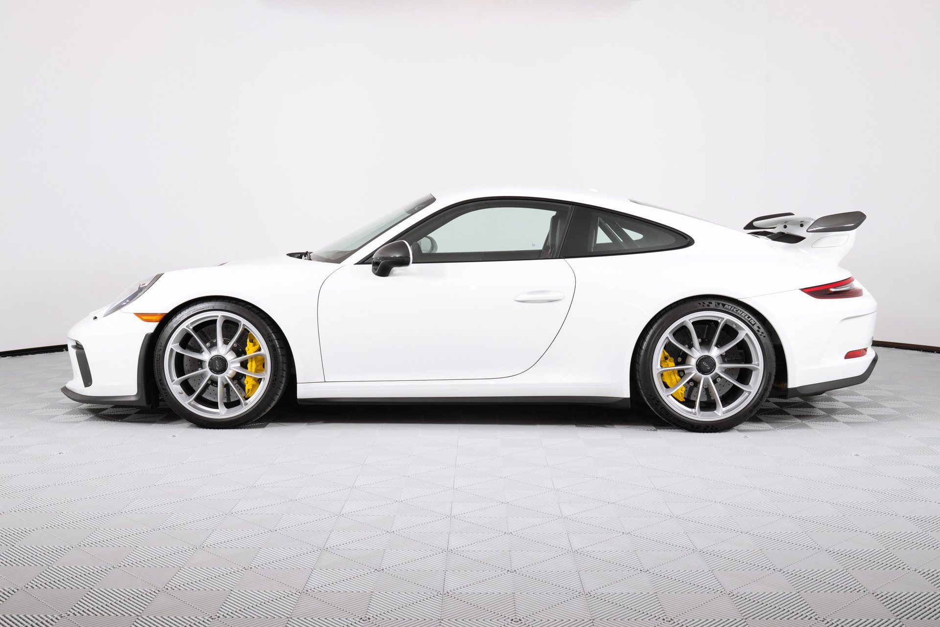 Used 2018 Porsche 911 GT3 image 9