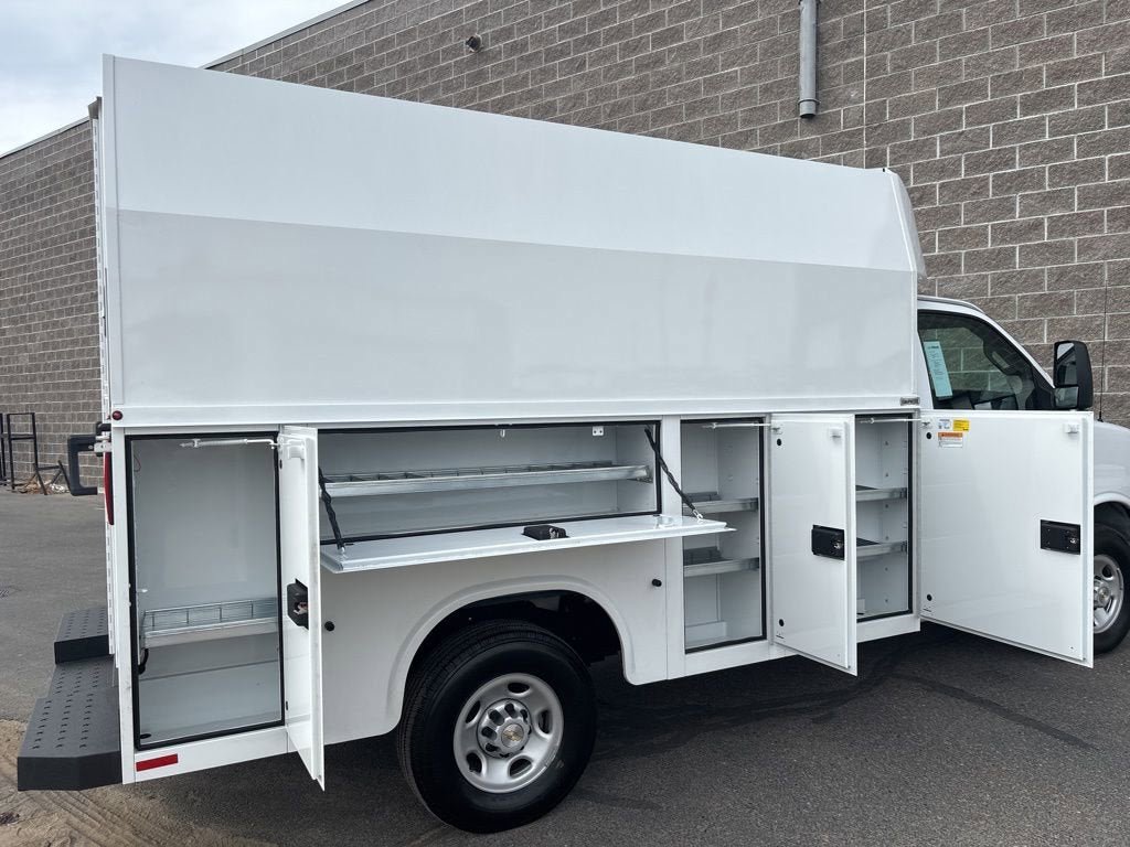 New 2025 Chevrolet Express 3500 w/ Power Convenience Package image 19