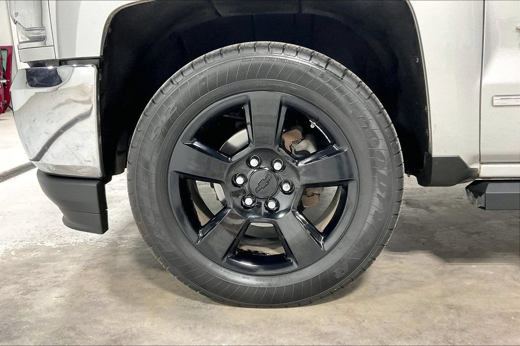 Used 2017 Chevrolet Silverado 1500 LTZ w/ Texas Edition RWD image 10