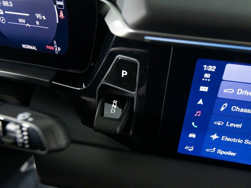 New 2026 Porsche Macan 4 Electric image 27