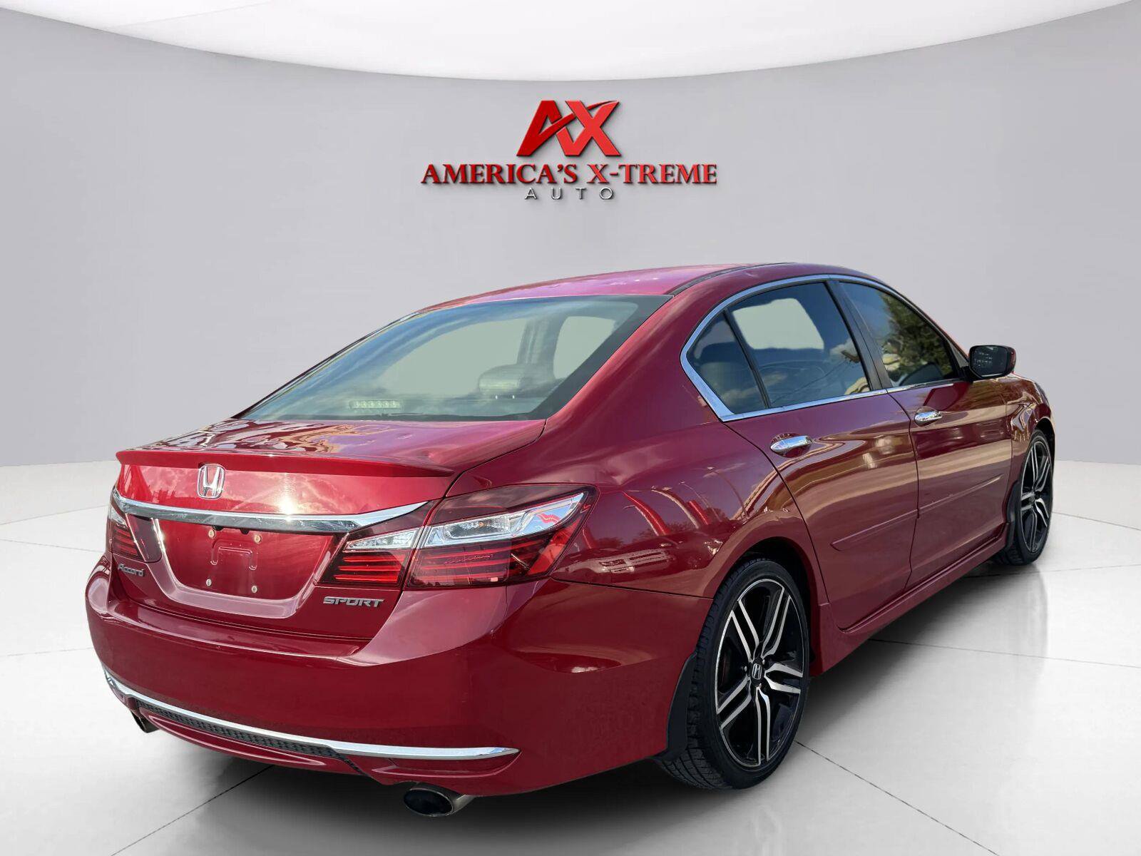 Used 2016 Honda Accord Sport image 6