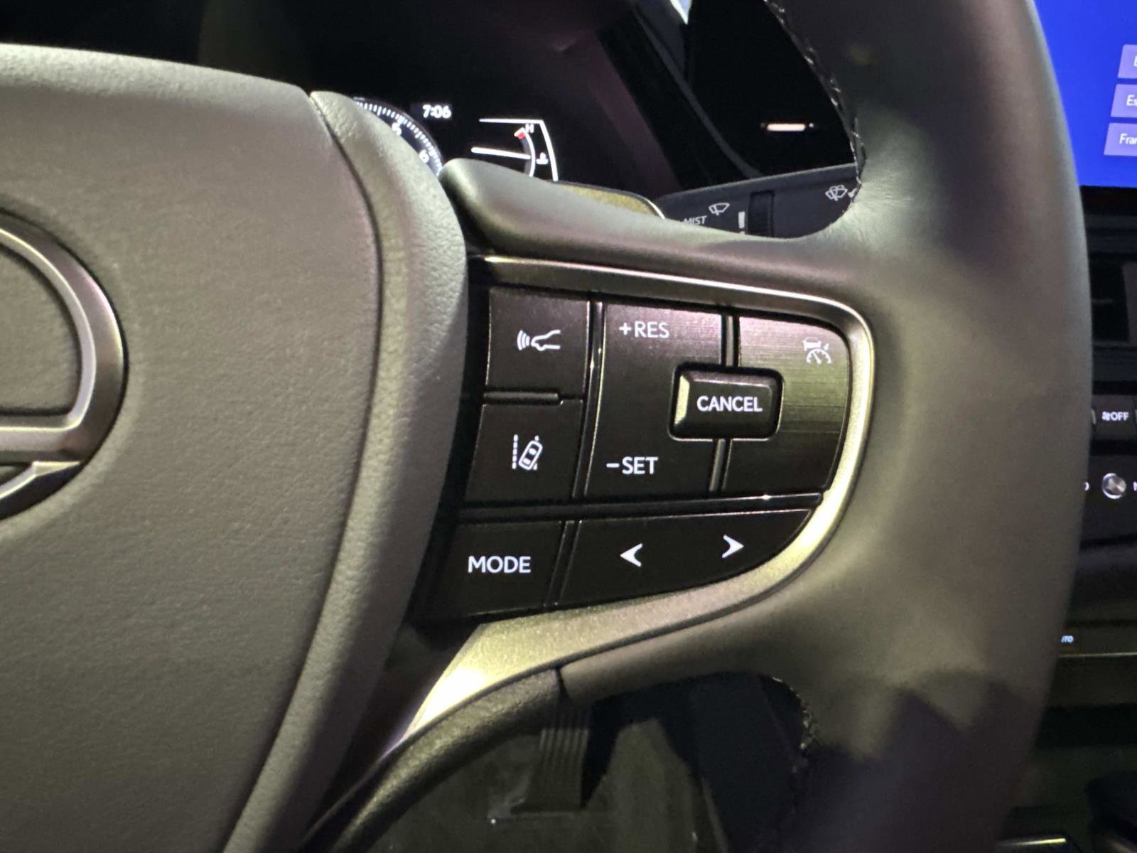 New 2025 Lexus ES 350 w/ Premium Package image 27