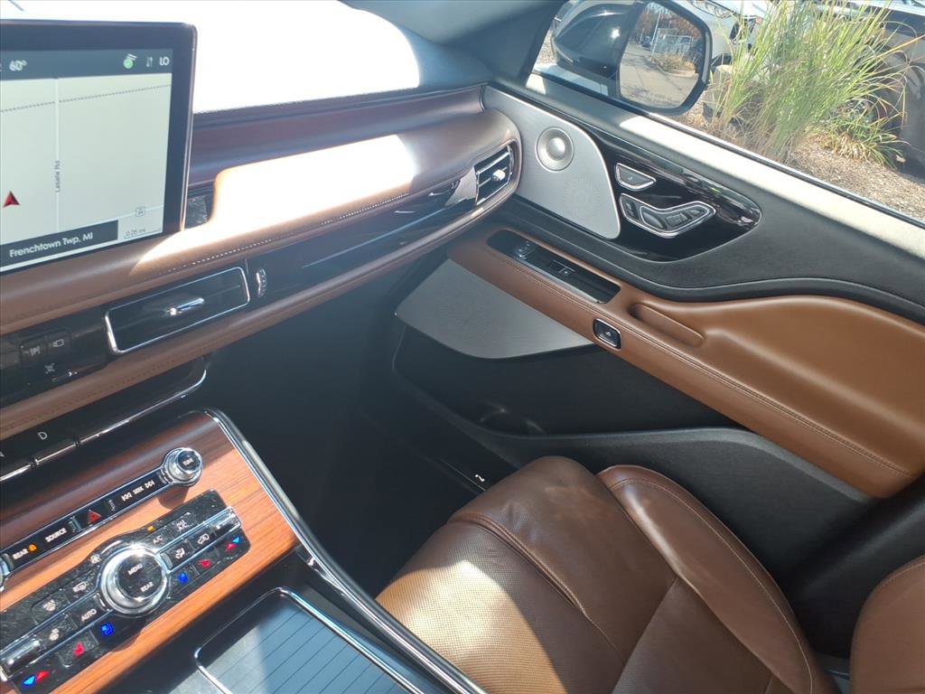 Used 2021 Lincoln Aviator Reserve w/ Equipment Group 201A image 23
