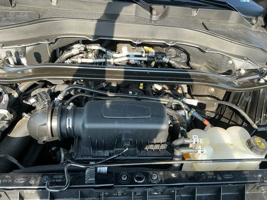 Used 2023 Ford Explorer ST-Line w/ Class IV Trailer Tow Package RWD image 25