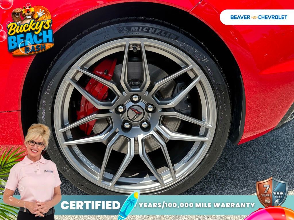 Used 2025 Chevrolet Corvette Z06 RWD image 9
