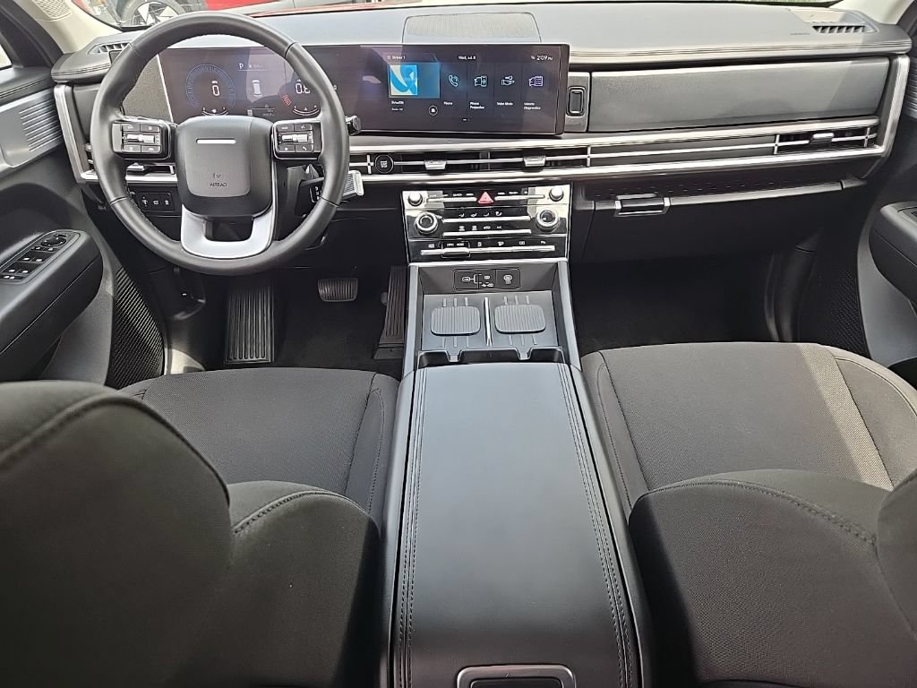 Certified 2025 Hyundai Santa Fe SE FWD image 32