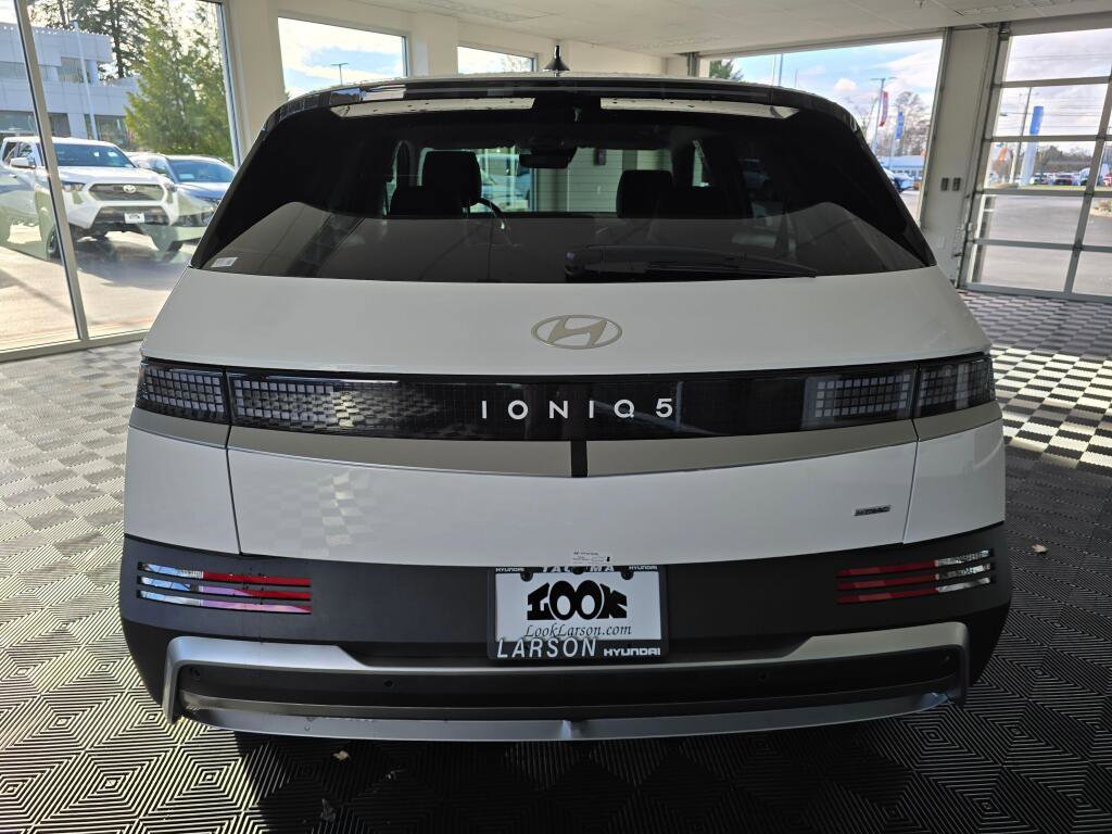 New 2026 Hyundai Ioniq 5 SEL image 5