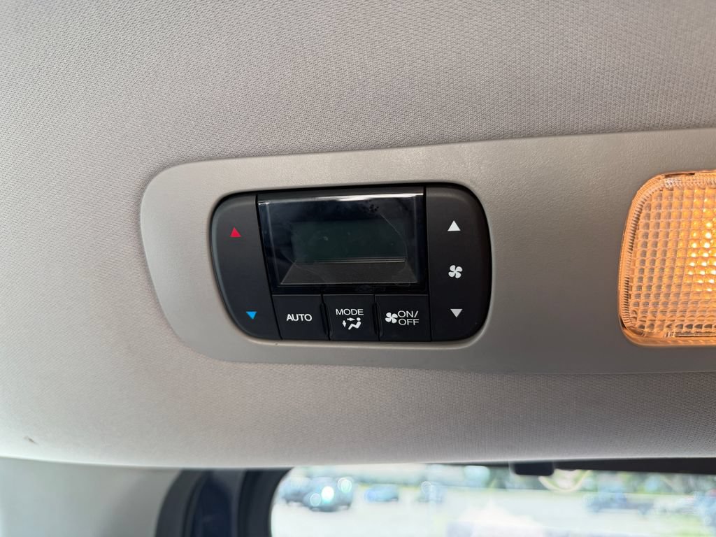 Used 2023 Honda Odyssey EX image 12
