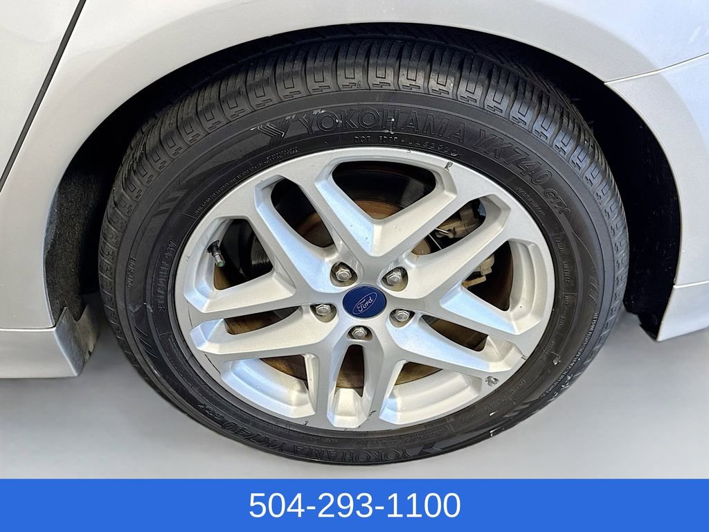 Used 2016 Ford Fusion SE w/ Equipment Group 202A image 28