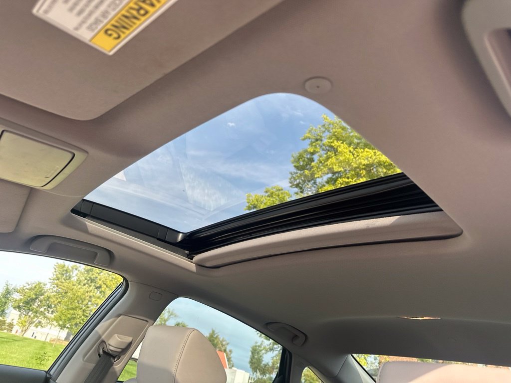 Used 2018 Honda Accord Touring image 5