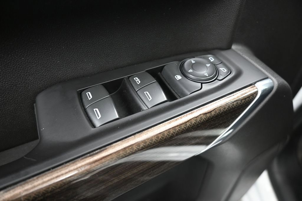 Used 2020 Chevrolet Silverado 1500 LT w/ Texas Edition RWD image 13