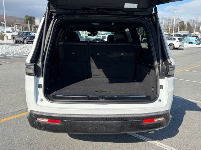 New 2026 Jeep Grand Wagoneer L Summit image 7
