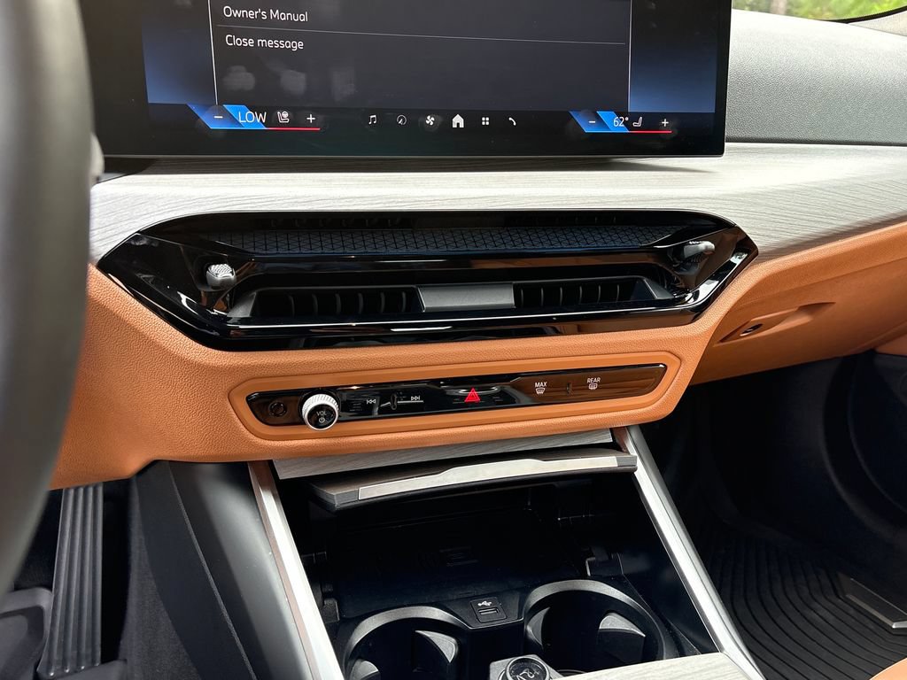 Used 2026 BMW 430i Convertible w/ Premium Package RWD image 17
