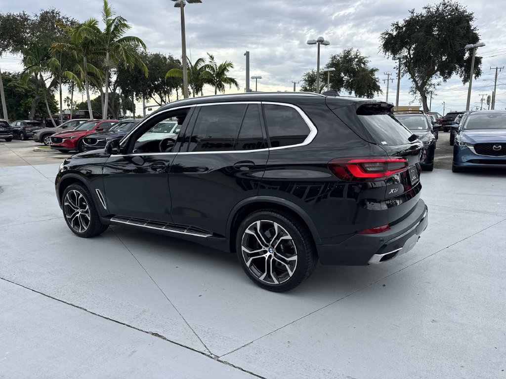 Used 2021 BMW X5 sDrive40i w/ Premium Package RWD image 12