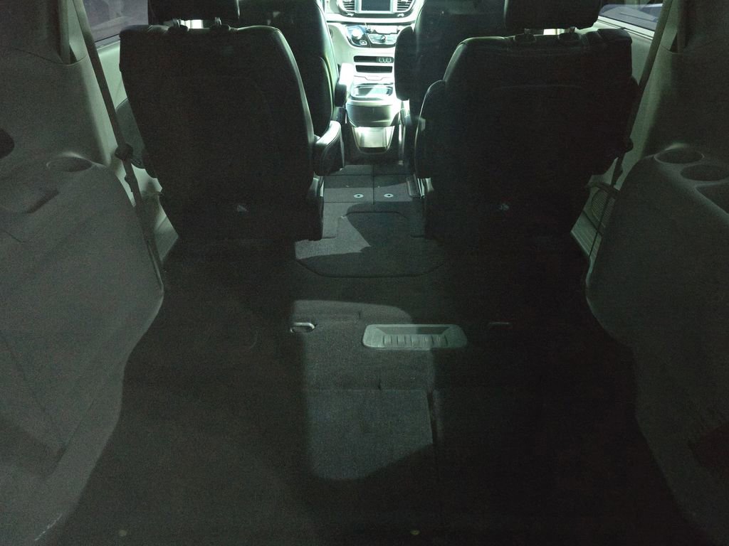 Used 2021 Chrysler Voyager Lxi image 12