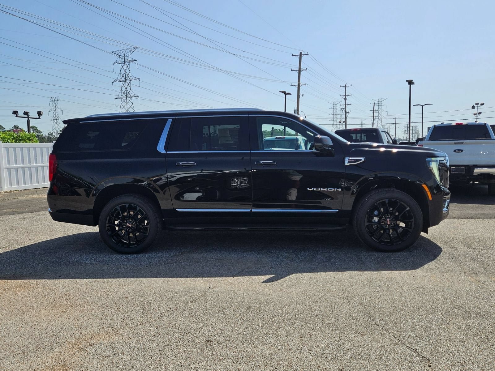 New 2026 GMC Yukon XL Elevation AWD/4WD image 7